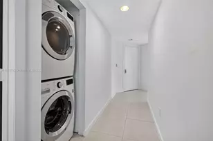 465 Brickell Ave, Miami, FL 33131 - Photo 31