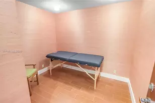 19667 Turnberry Way, Aventura, FL 33180 - Photo 33