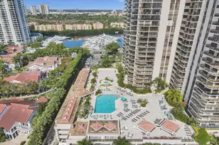 19667 Turnberry Way, Aventura, FL 33180 - Photo 23