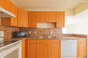 9974 SW 88th St, Miami, FL 33176 - Photo 7