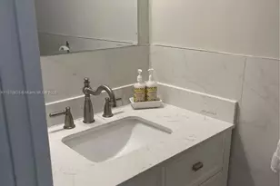 8203 NW 9th Ct, Plantation, FL 33324 - Photo 7