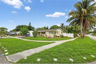 7201 SW 4th Ct, North Lauderdale, FL 33068 - Photo 1