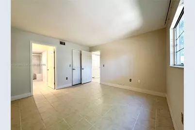 441 SE 10th St #102, Dania Beach, FL 33004 - Photo 11