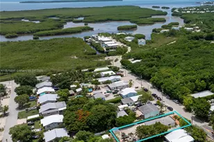 125 Harbor Dr, Key Largo, FL 33037 - Photo 3