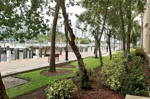 3001 NE 185th St, Aventura, FL 33180 - Photo 21