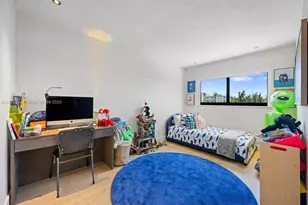 3904 NE 167th St, North Miami Beach, FL 33160 - Photo 21