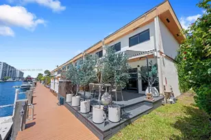 3904 NE 167th St, North Miami Beach, FL 33160 - Photo 9