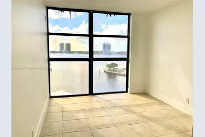 1000 W Island Blvd #712, Aventura, FL 33160 - Photo 11