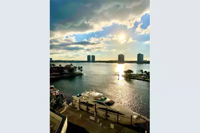 1000 W Island Blvd #712, Aventura, FL 33160 - Photo 21