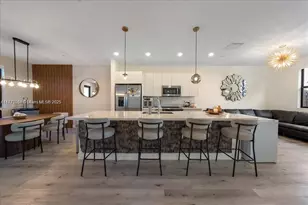 10413 NW 82nd St, Doral, FL 33178 - Photo 13