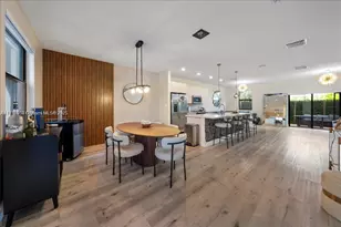 10413 NW 82nd St, Doral, FL 33178 - Photo 3