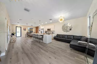 10413 NW 82nd St #9, Doral, FL 33178 - Photo 15