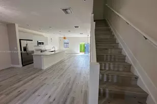 10413 NW 82nd St, Doral, FL 33178 - Photo 9