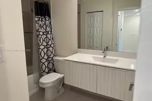 10413 NW 82nd St, Doral, FL 33178 - Photo 37