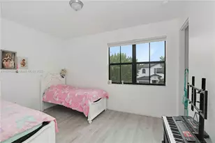 3293 W 98th Pl, Hialeah, FL 33018 - Photo 27