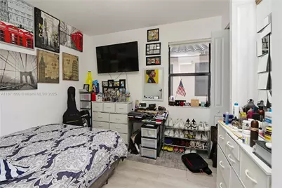 3293 W 98th Pl, Hialeah, FL 33018 - Photo 21