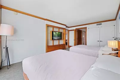 6801 Collins Ave #508, Miami Beach, FL 33141 - Photo 15