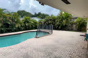 1890 NE 211th Terrace, Miami, FL 33179 - Photo 5