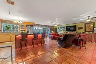 3260 Lakeview Dr, Pompano Beach, FL 33062 - Photo 9