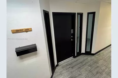 5555 Hollywood Blvd #301, Hollywood, FL 33021 - Photo 11