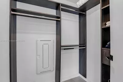 227 NE 2nd St #2611, Miami, FL 33132 - Photo 13