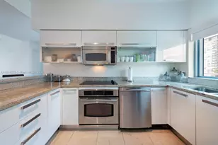 601 NE 36th St, Miami, FL 33137 - Photo 23