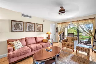 2311 S Cypress Bend Dr, Pompano Beach, FL 33069 - Photo 19