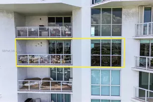 5900 Collins Ave, Miami Beach, FL 33140 - Photo 17