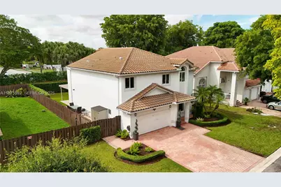 10912 NW 58th Ter, Doral, FL 33178 - Photo 1