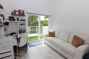 10912 NW 58th Terrace, Doral, FL 33178 - Photo 7