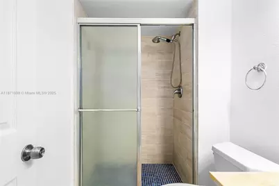 2500 SW 81st Ave #402, Davie, FL 33324 - Photo 17