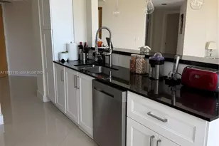 20185 E Country Club Dr, Aventura, FL 33180 - Photo 1