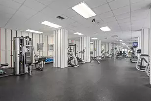 2750 NE 183rd St, Aventura, FL 33160 - Photo 27