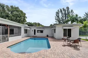 11300 Shady Ln, Plantation, FL 33325 - Photo 19