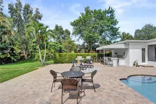 11300 Shady Ln, Plantation, FL 33325 - Photo 57