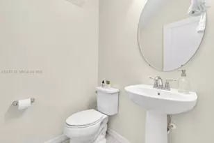 4353 Large Leaf Ln, Hollywood, FL 33021 - Photo 19