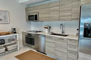 121 NE 34th St, Miami, FL 33137 - Photo 3