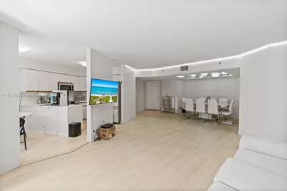 3600 Mystic Pointe Dr #215, Aventura, FL 33180 - Photo 7