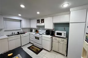 1325 N 15th Ave, Hollywood, FL 33020 - Photo 9