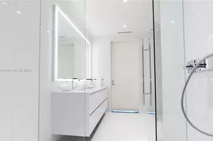 300 Biscayne Blvd Way, Miami, FL 33131 - Photo 25