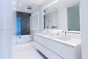 300 Biscayne Blvd Way, Miami, FL 33131 - Photo 23