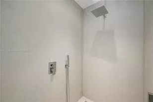 900 W 47th Ct, Miami Beach, FL 33140 - Photo 17