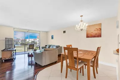 2951 E Sunrise Lakes Dr #209, Sunrise, FL 33322 - Photo 3