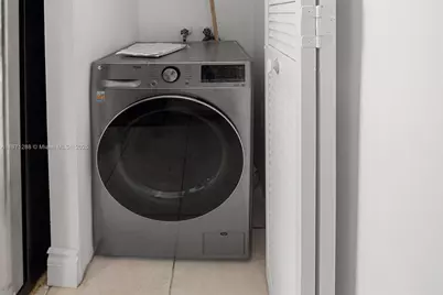 1915 Brickell Ave #C405, Miami, FL 33129 - Photo 7