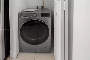 1915 Brickell Ave, Miami, FL 33129 - Photo 7