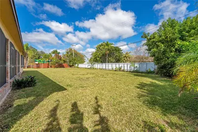 11325 SW 109th Ave, Miami, FL 33176 - Photo 35