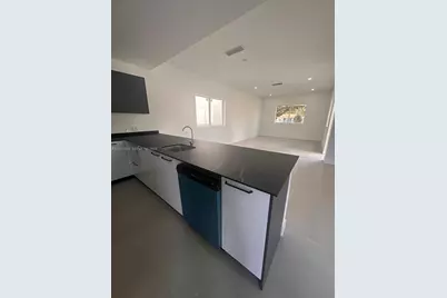 538 NW 17th Ave #0, Fort Lauderdale, FL 33311 - Photo 9