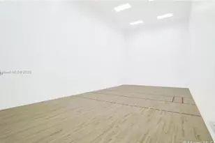 851 NE 1st Ave, Miami, FL 33132 - Photo 37