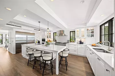 5728 Pine Tree Dr, Miami Beach, FL 33140 - Photo 11