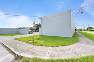 105 NE 1st Rd, Homestead, FL 33030 - Photo 1